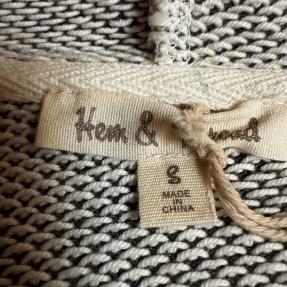 GREAT DROP SHOULDER HOODED TOP - Picture 9 of 10